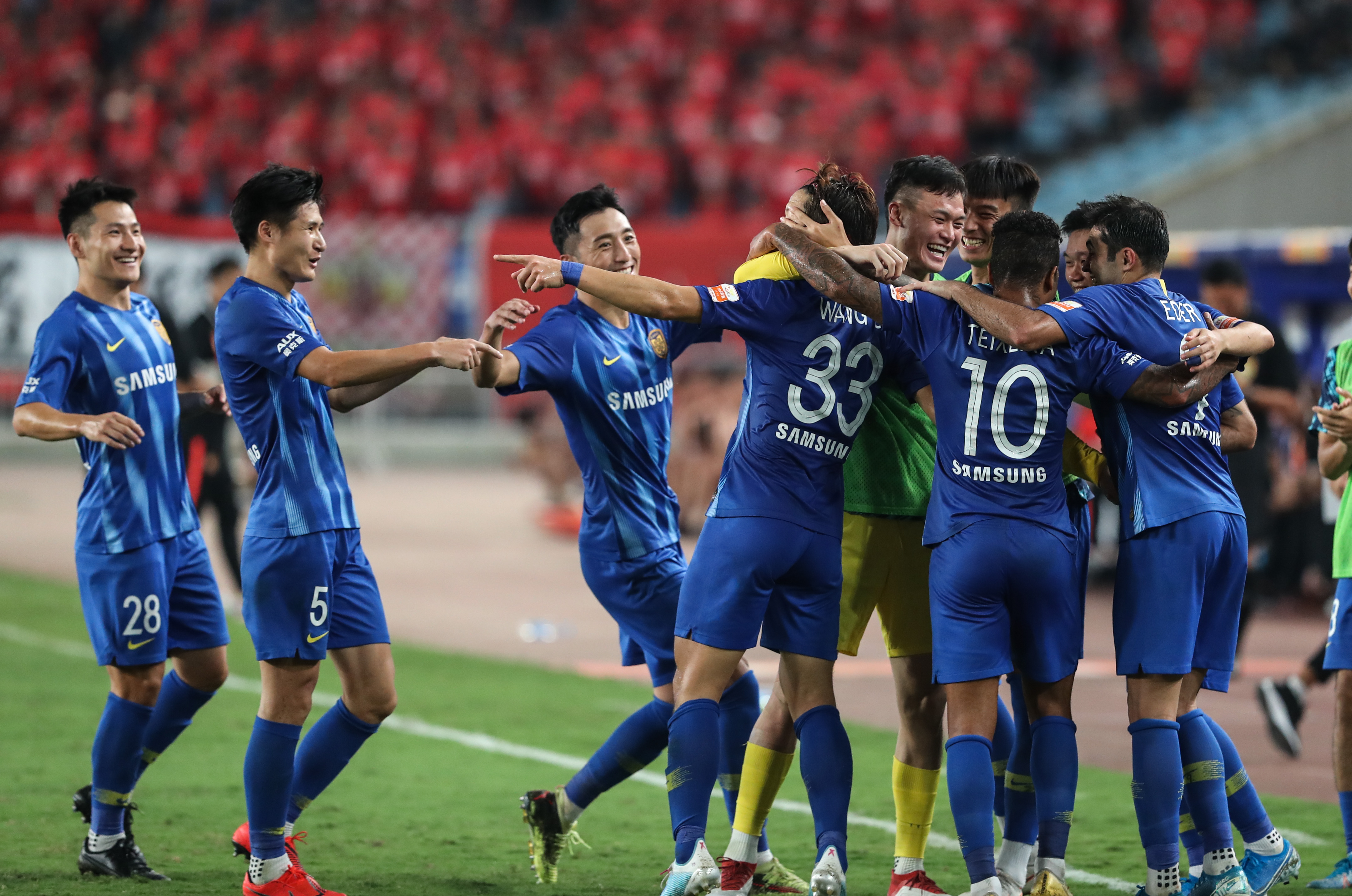 斯基拉：枪手、曼联等俱乐部有意奥林匹亚科斯小将穆扎基蒂斯（斯基拉：阿森纳、曼联等豪门关注奥林匹亚科斯新星穆扎基蒂斯）
