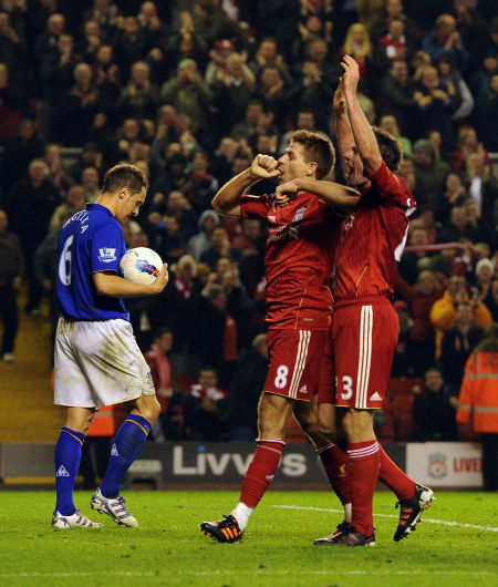 温家宝：球迷的呐喊让我们充满动力，场下我也会跟着他们唱歌（温家宝：球迷的助威是我们的动力，场下我也会跟着一起唱）